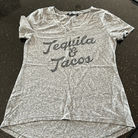Signorelli short sleeve t shirt. V neck Tacos & tequila - Picture 1 of 6